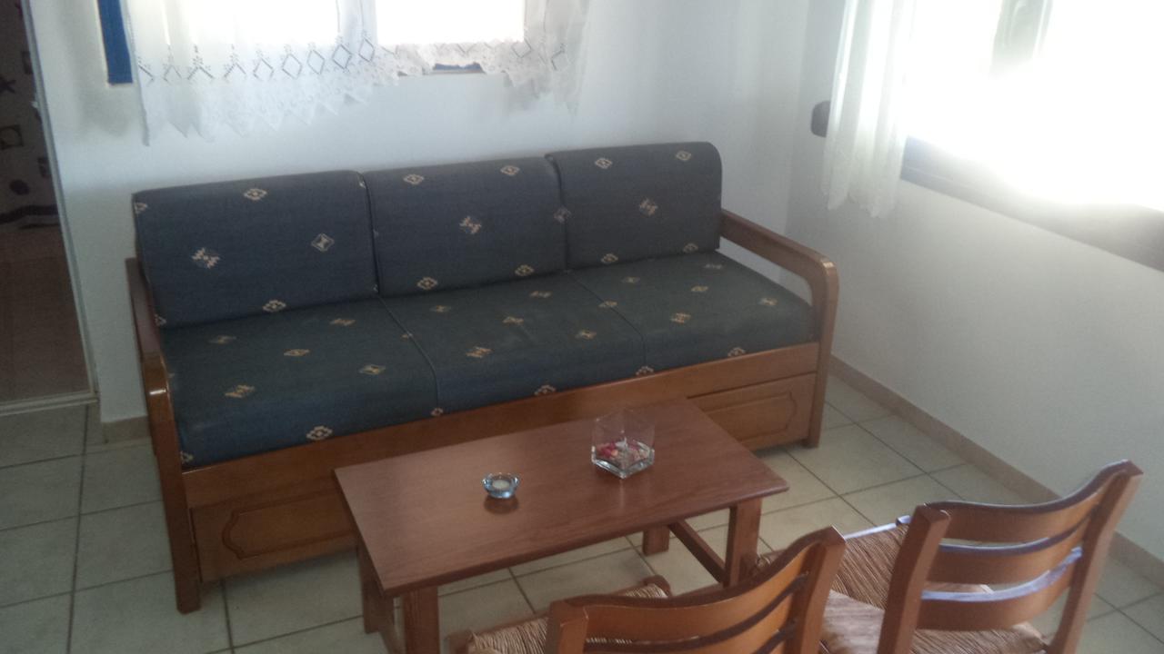 Studios Avra Akhladherí Екстериор снимка